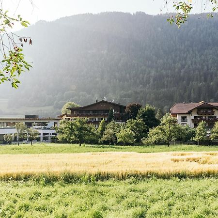 Gartenhotel Linde 4 Sterne Superior リート・イム・オーバーインタール エクステリア 写真