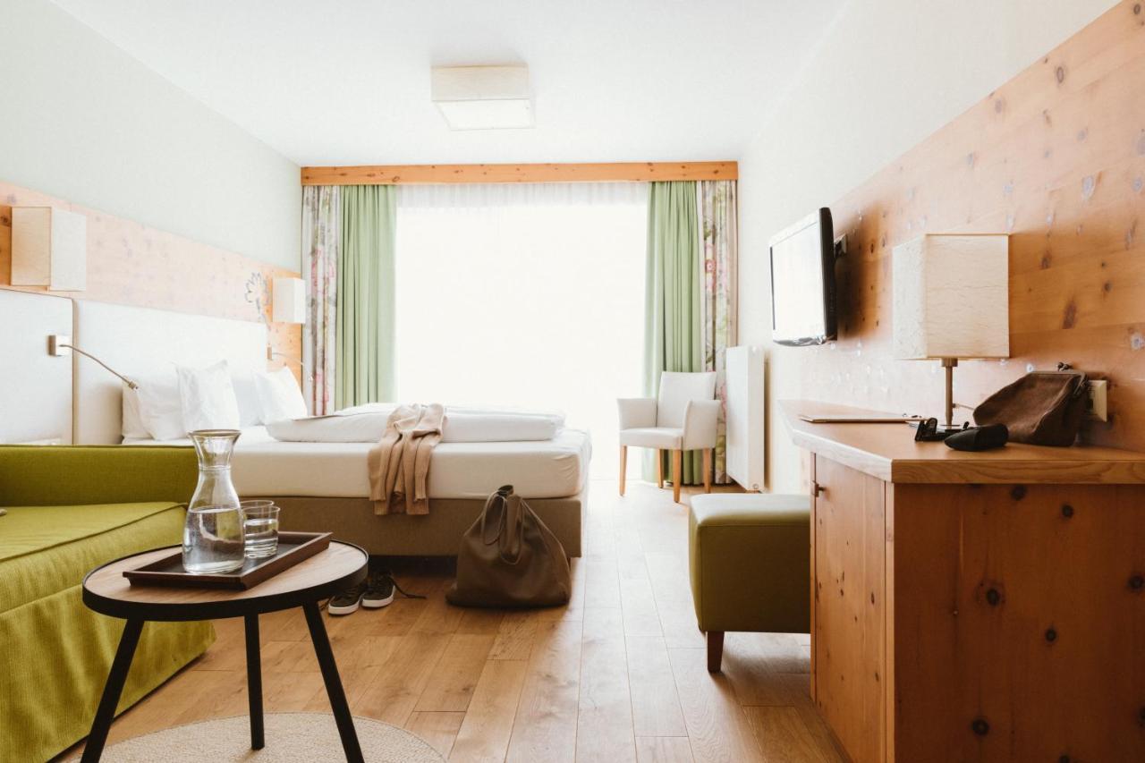 Gartenhotel Linde 4 Sterne Superior リート・イム・オーバーインタール エクステリア 写真